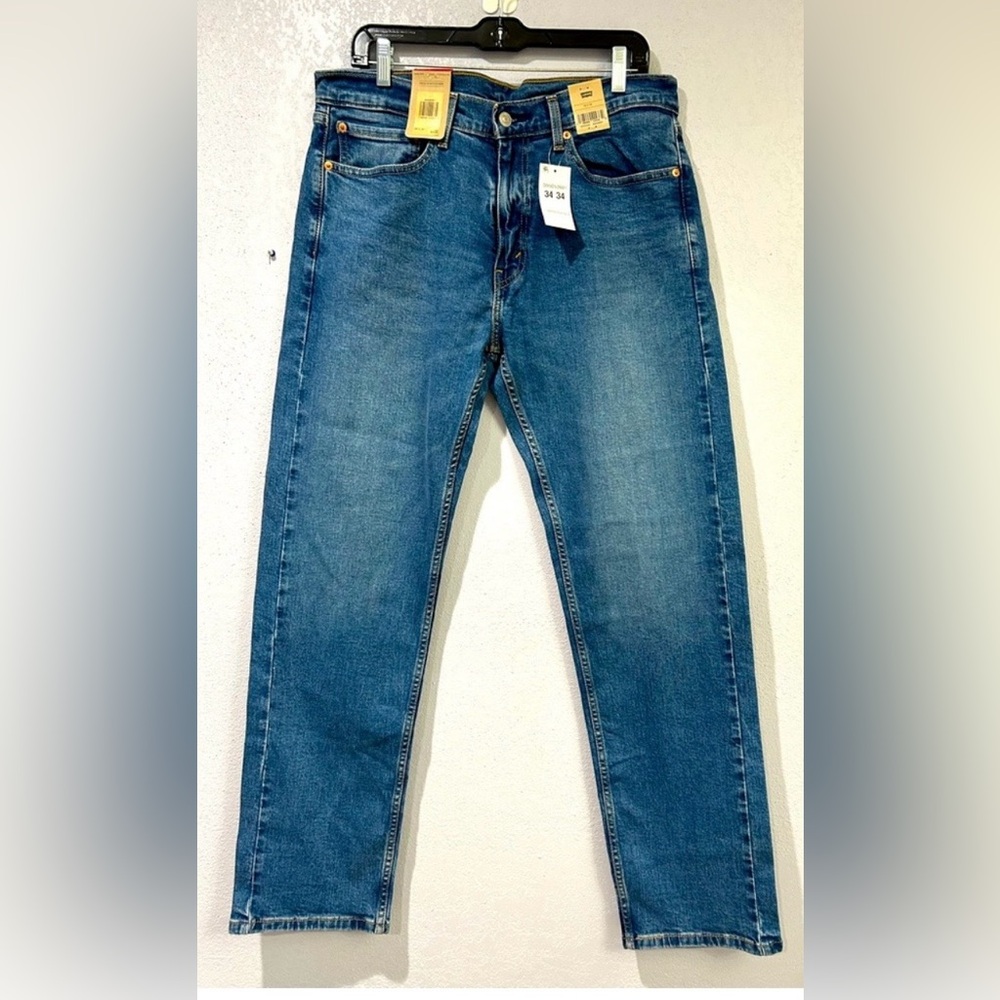 Levi's Men's 505 Blue Jeans, Straight Leg Size 34 X 34, New With Tags.